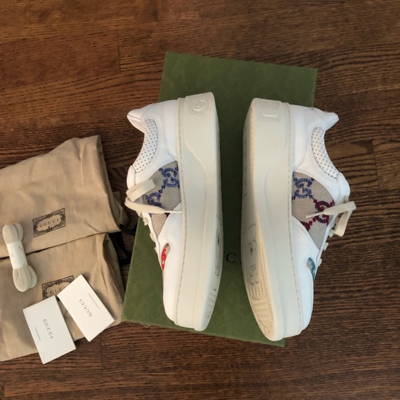 Gucci Size 40.5 Women's GG Logo Platform Low Top Sneakers size 10 us - Picture 4 of 12